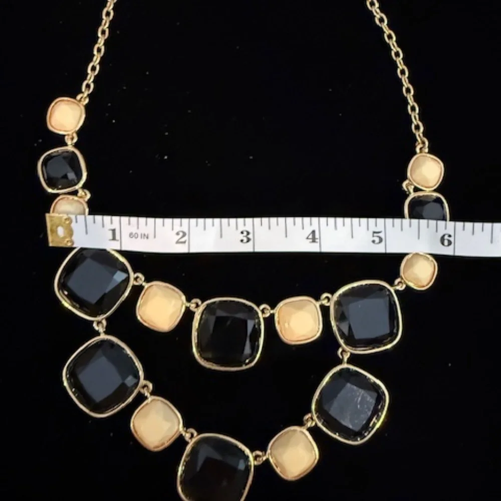 Kate Spade COBBLESTONE Black & Cream Necklace Gold Statement Adjustable EUC
